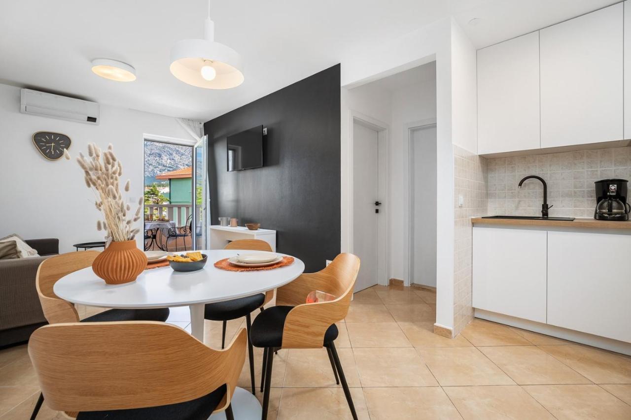 Villa Lux โพรไมนา ภายนอก รูปภาพ