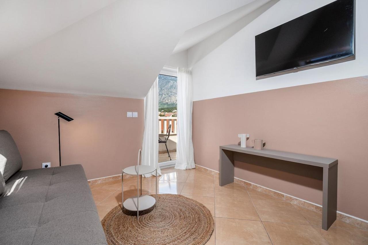Villa Lux โพรไมนา ภายนอก รูปภาพ